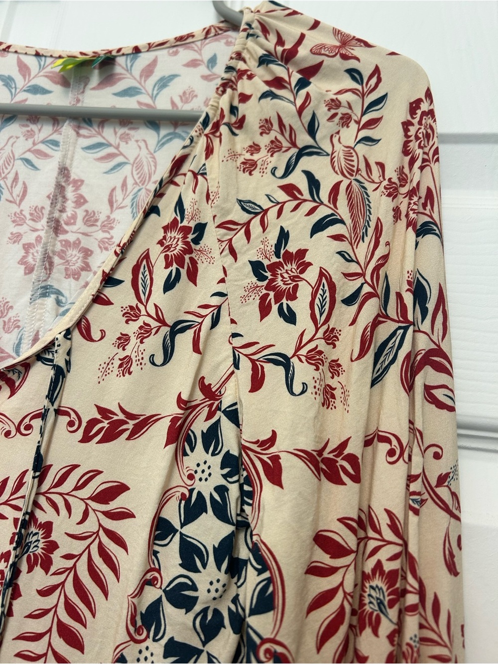 Farm Rio Top Cream Blue and Red - Picture 4 of 4